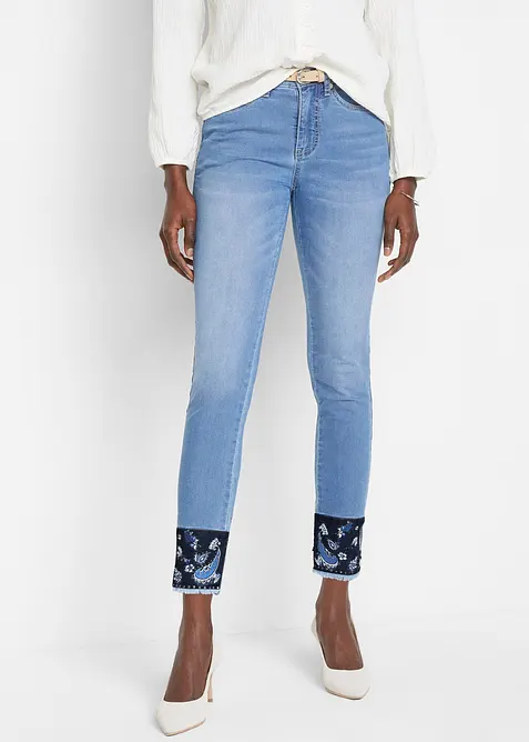 Jeans slim fit elasticizzati, vita media, bonprix