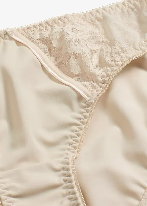 Slip con pizzo delicato, bonprix