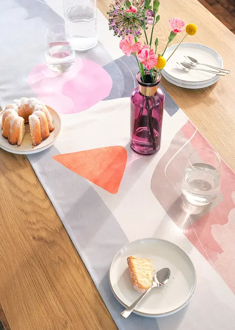 Runner tavolo idrorepellente con fantasia grafica, bonprix