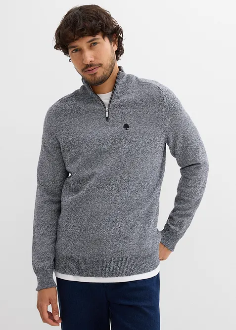 Maglione con collo alto, zip e cotone riciclato, bonprix