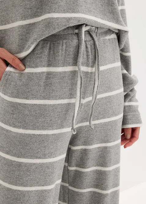 Tuta da casa oversize in morbido materiale, bonprix