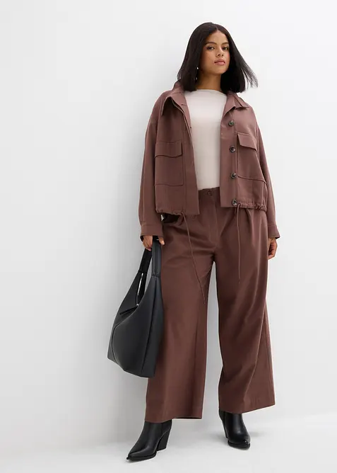 Giacca corta da mezza stagione in misto viscosa, bonprix