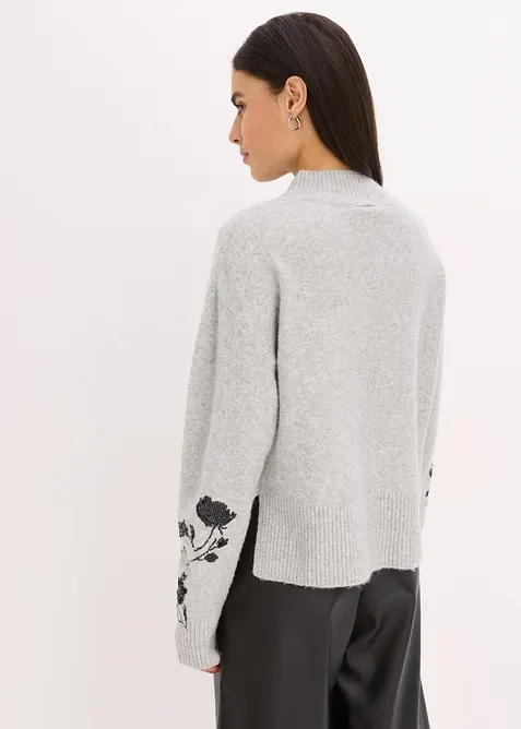 Maglione con ricamo e paillettes, bonprix