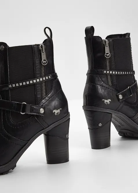 Stivaletti Mustang, Mustang