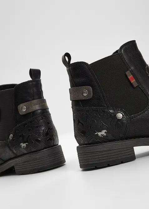 Stivaletti chelsea Mustang, Mustang