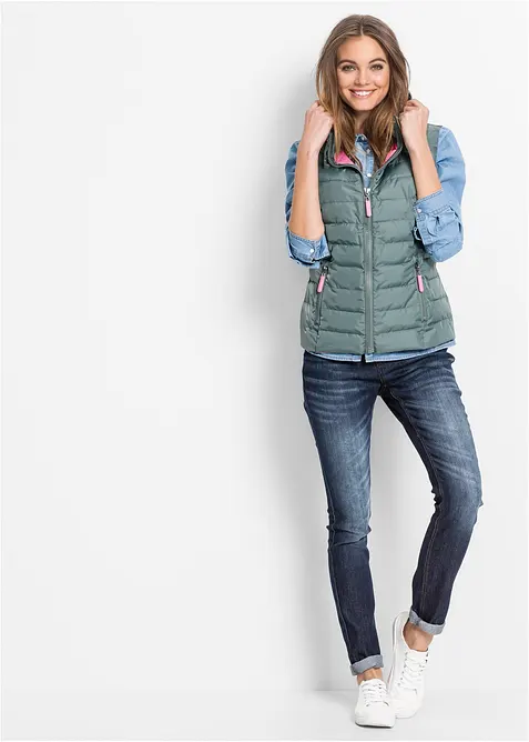 Gilet trapuntato con cappuccio, bonprix