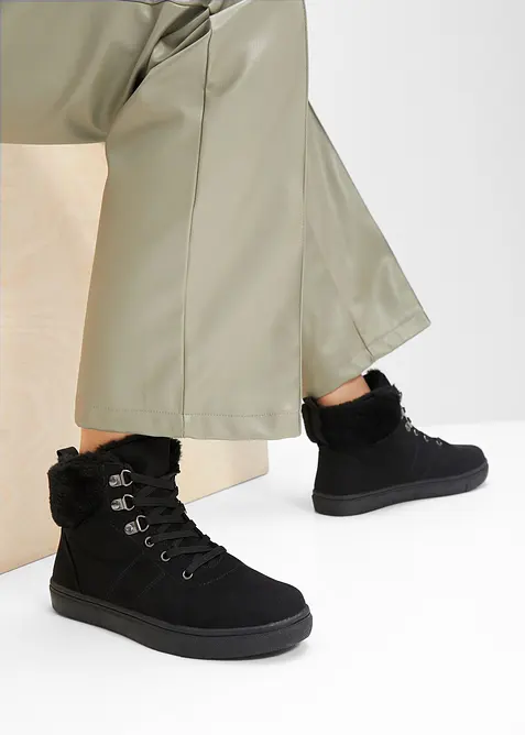 Scarponcini stringati foderati, bonprix