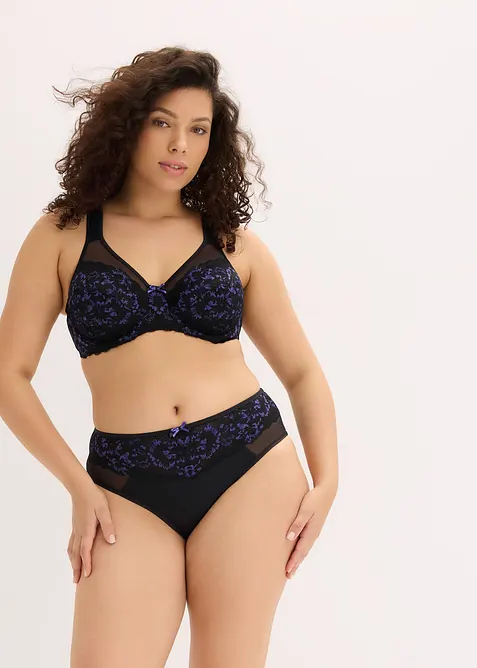 Slip alto con pizzo delicato, bonprix