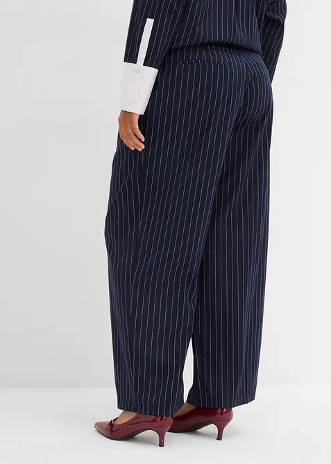 Pantaloni con pinces in misto viscosa, bonprix