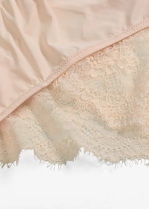Panty in pizzo delicato, bonprix