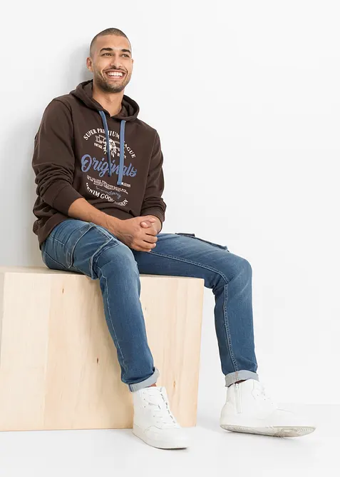 Felpa con cappuccio e taglio comfort, bonprix