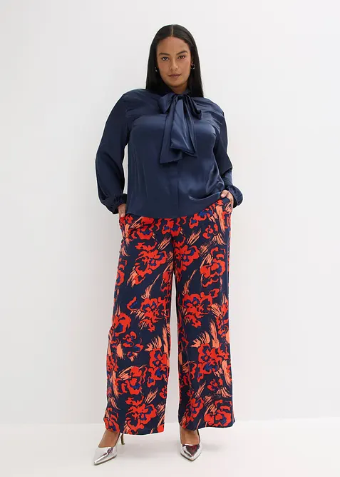 Camicetta con fiocco in satin fluente, bonprix