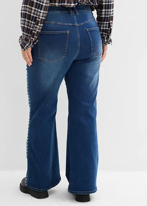 Jeans a zampa con borchiette, vita alta, bonprix