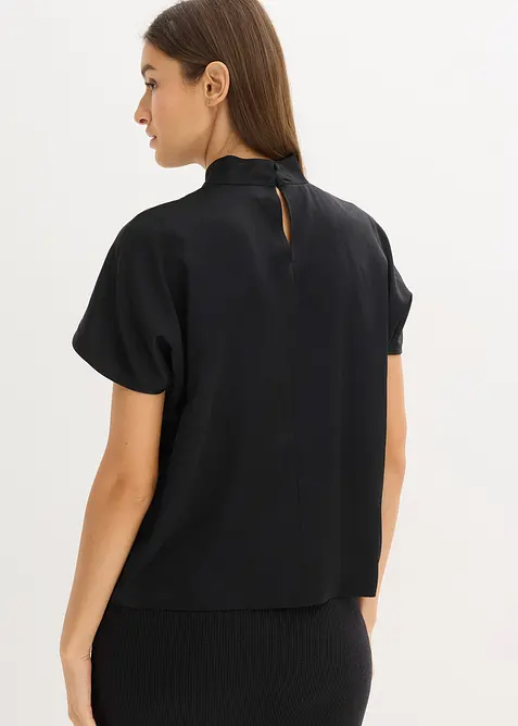 Blusa elegante a maniche corte in satin lucido, bonprix