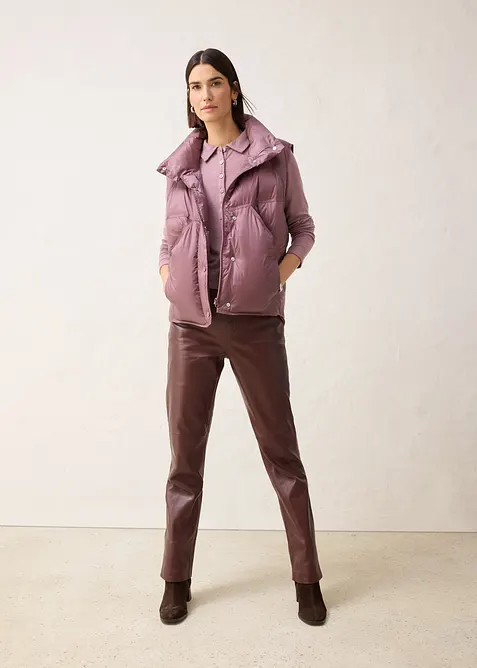 Gilet trapuntato con piume riciclate, bonprix