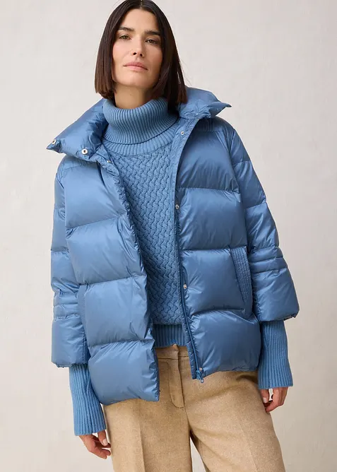 Piumino con piume riciclate e maniche di maglia, bonprix