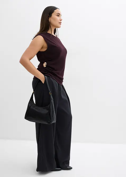 Top in cr&ecirc;pe con fibbia decorativa, bonprix