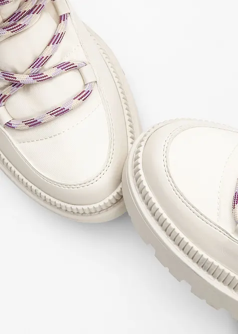 Scarponcini stringati foderati, bonprix