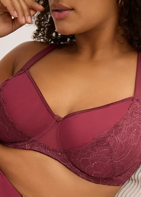 Reggiseno con ferretto e pizzo delicato, bonprix