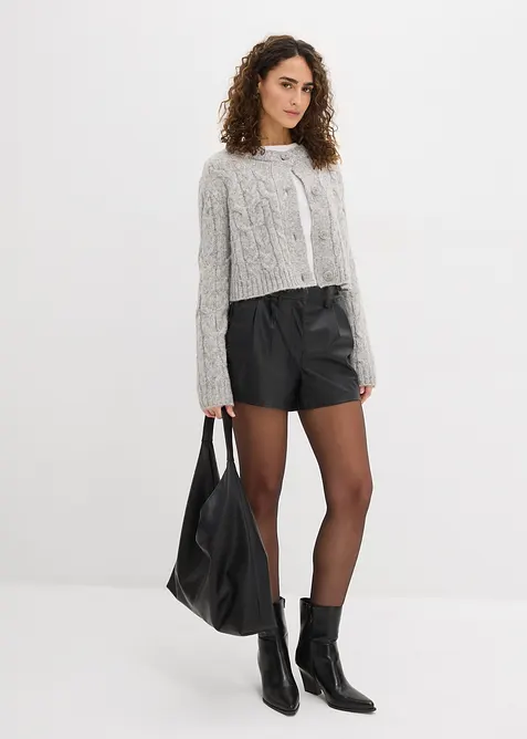 Shorts in similpelle, bonprix