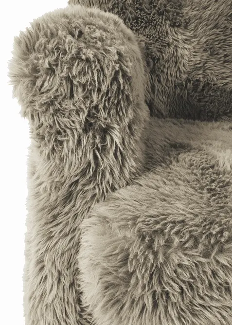 Poltrona rivestita in ecopelliccia, bonprix