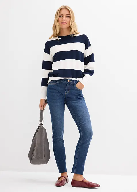 Maglione oversize in misto viscosa morbido, bonprix