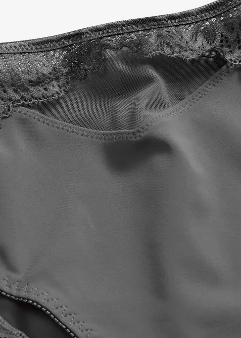 Slip alto con pizzo delicato, bonprix