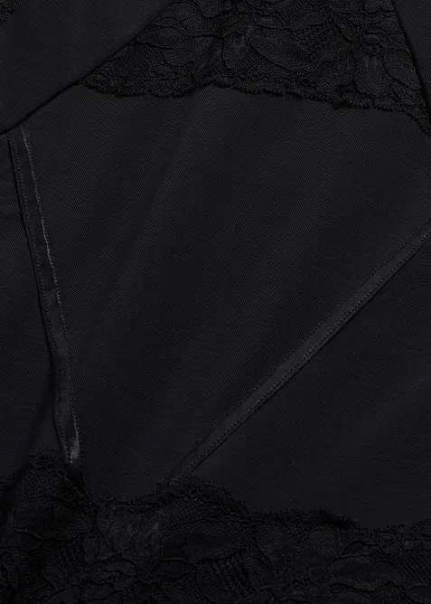 Body con pizzo ed effetto modellante leggero, bonprix