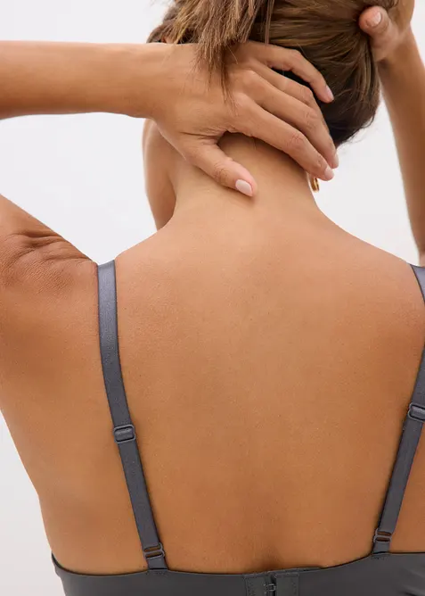 Reggiseno con coppe preformate ed effetto lucido, bonprix