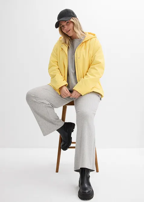 Giacca tecnica idrorepellente, leggermente imbottita, bonprix