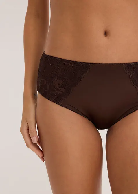 Slip alto con effetto lucido (pacco da 2), bonprix