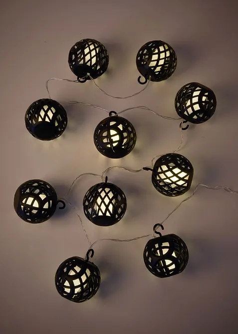 Catena luminosa LED con sfere rivestite in mesh, bonprix