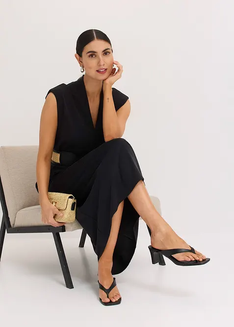 Abito in jersey di misto viscosa con spalline imbottite, bonprix