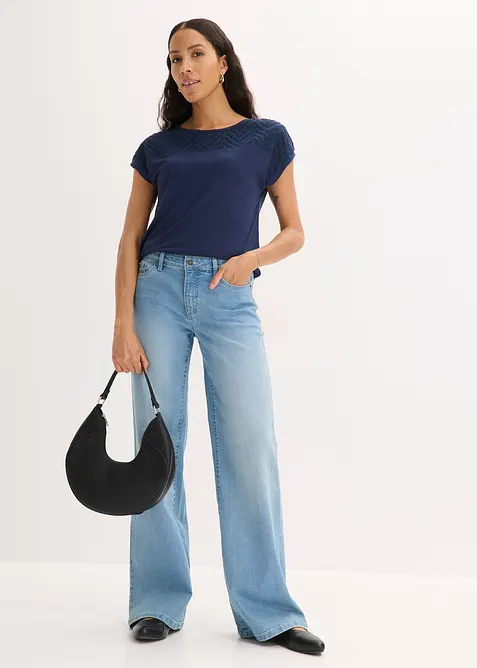 Maglia in morbida viscosa con pizzo, bonprix