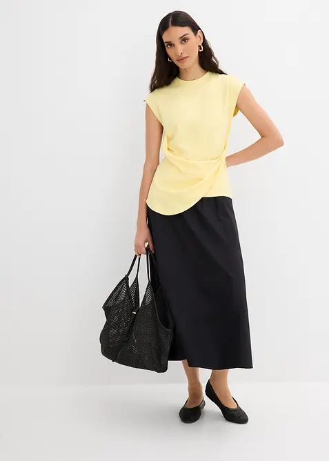 Maglia in misto viscosa con orlo asimmetrico, bonprix