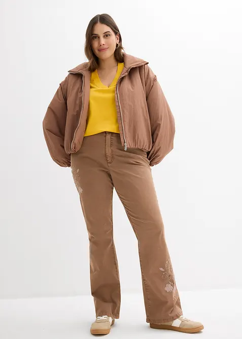 Jeans bootcut con ricami, bonprix