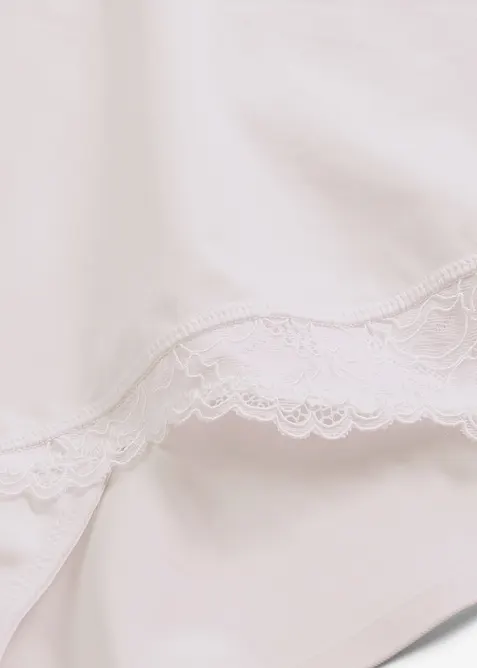 Slip contenitivo a vita alta con fine lavorazione ed effetto modellante medio, bonprix