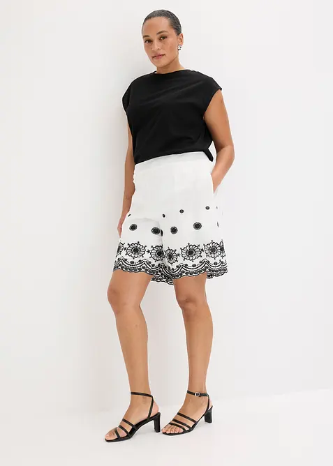 Shorts in twill con pizzo traforato, bonprix