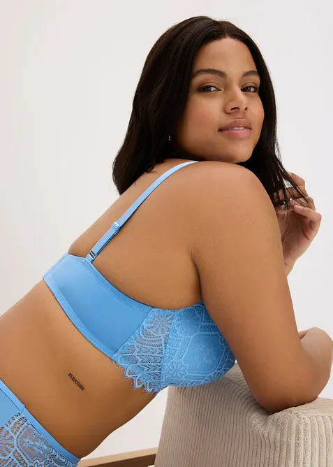 Reggiseno con coppe preformate e pizzo in stile orientale, bonprix