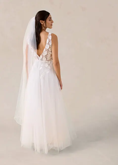 Abito da sposa in tulle delicato con pizzo floreale, bonprix