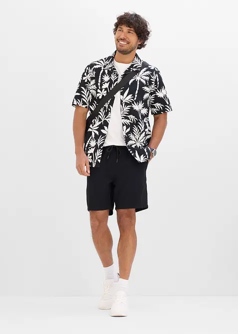 Shorts relaxed fit con elastico in vita, bonprix