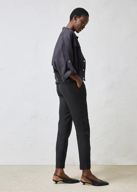 Pantaloni cropped in puro lino, bonprix