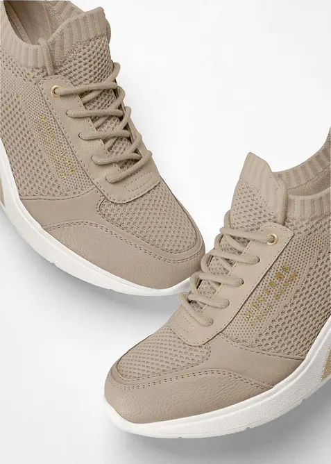 Sneaker Mustang con zeppa, Mustang