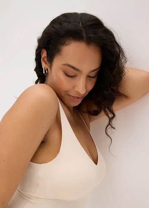 Body con coppe imbottite e effetto modellante leggero, bonprix