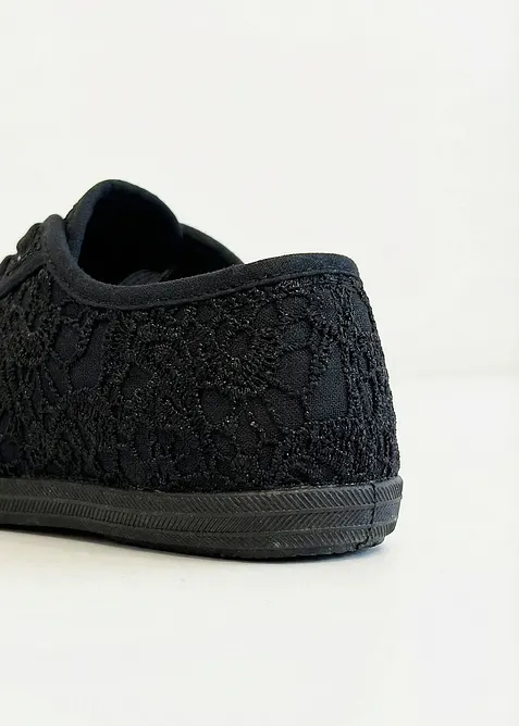 Sneaker con pizzo, bonprix