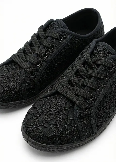 Sneaker con pizzo, bonprix