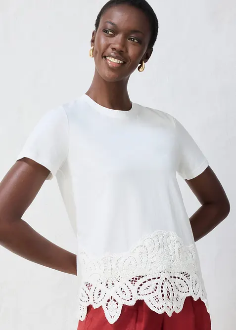 Maglia con percentuale di seta e bordo effetto uncinetto, bonprix