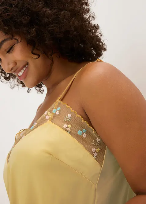 Sottoveste di satin con ricamo delicato, bonprix