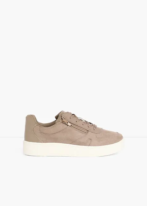 Sneaker con soletta imbottita, bonprix