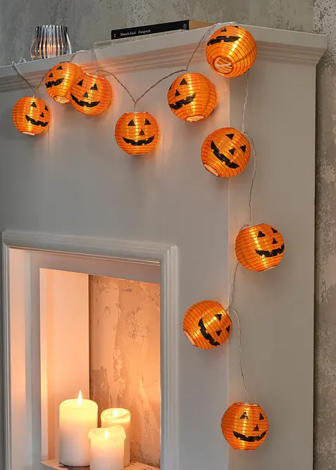 Catena luminosa LED con zucche, bonprix